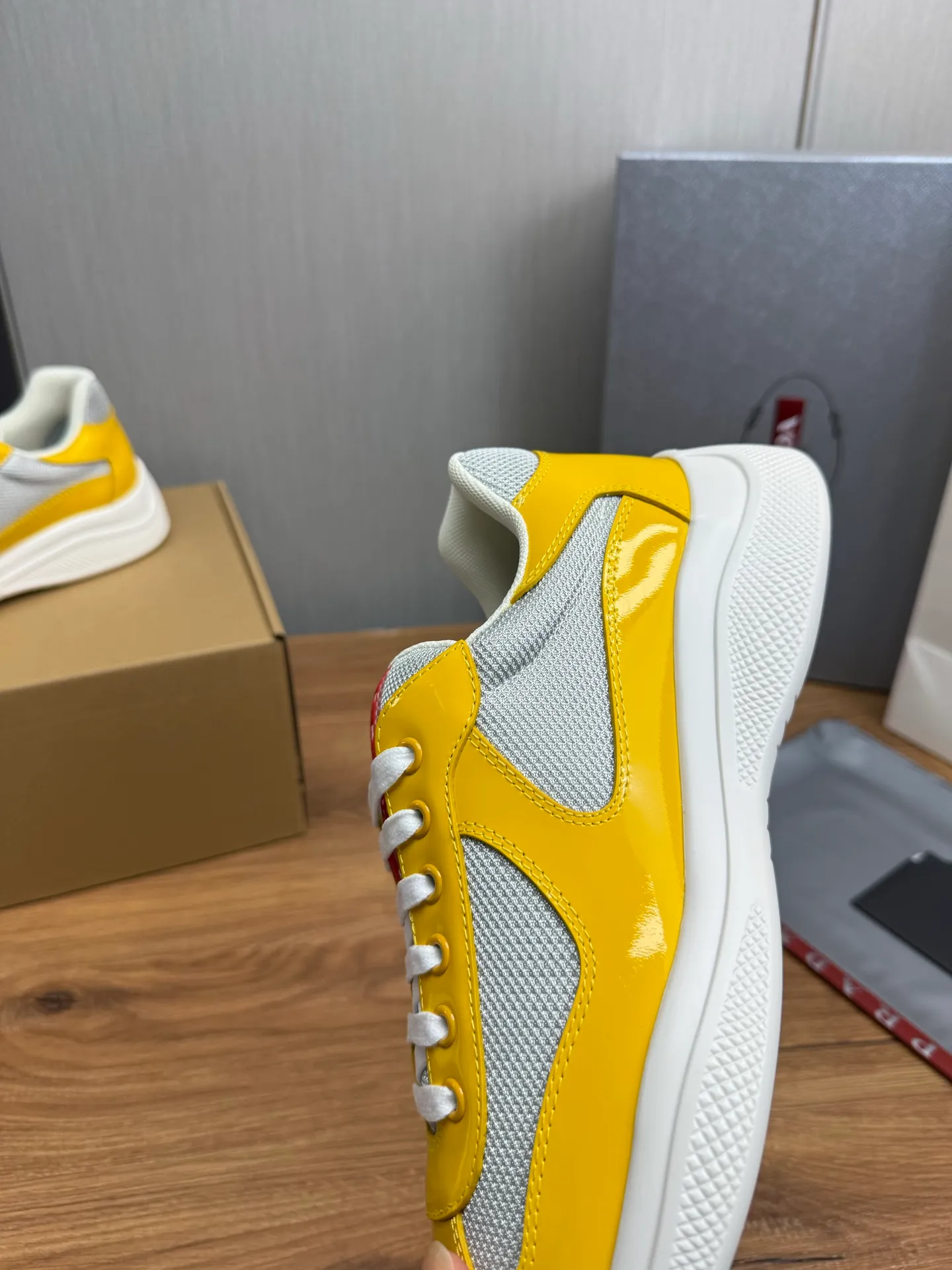 Men's shoes 640💰 [PRADA] Hot selling items🔥Must be recommended every day~~ Official website synchronized, 1:1 high quality shipments✔️ Imported cowhide fabric, rubber material + cowhide lining, original bottom, high-end airplane box packaging🎁 38-45 (38.45 custom-made, non-returnable)
